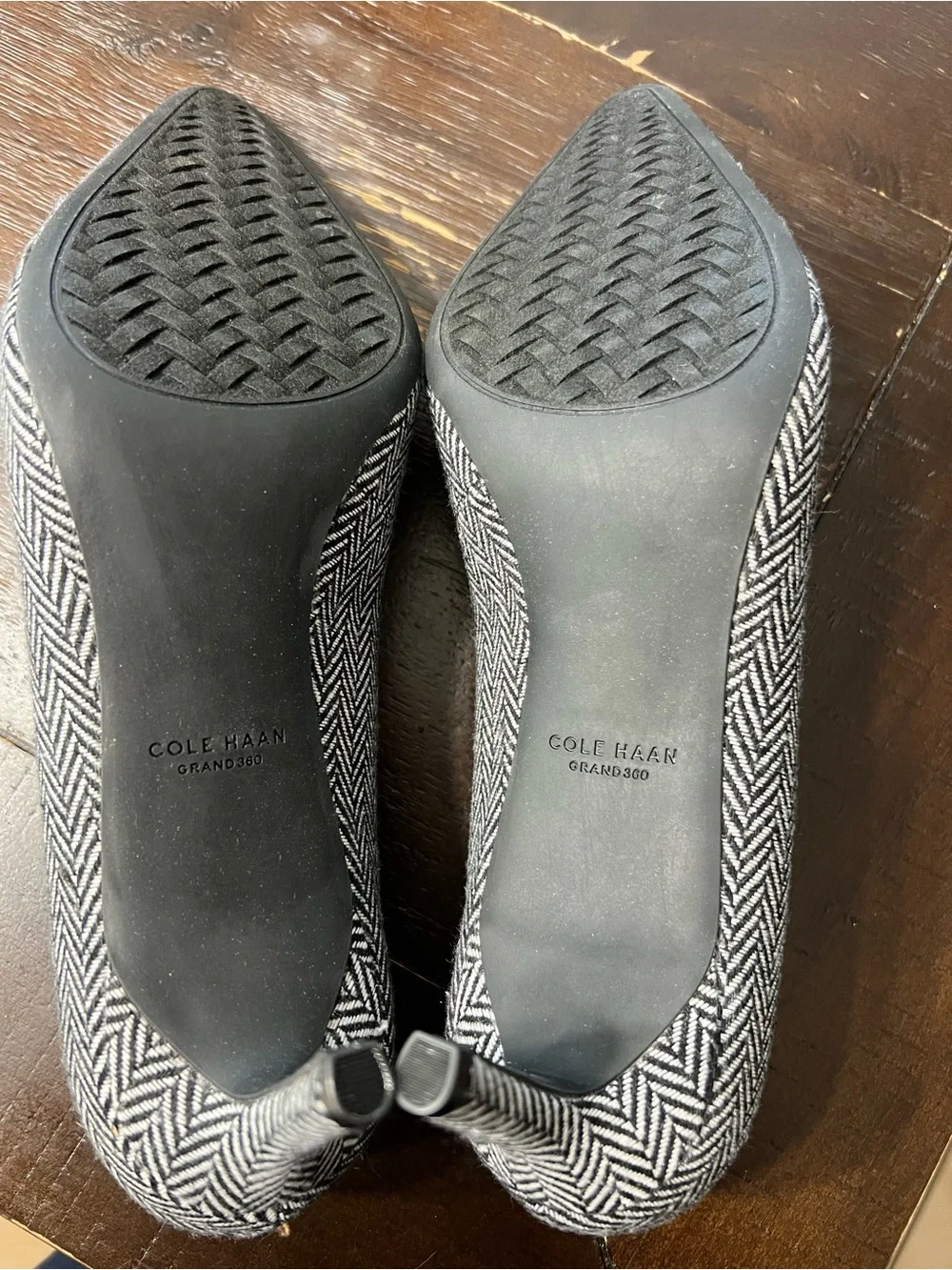 COLE HAAN Go-To Janey Pump - Black and White Herringbone - Size 9B